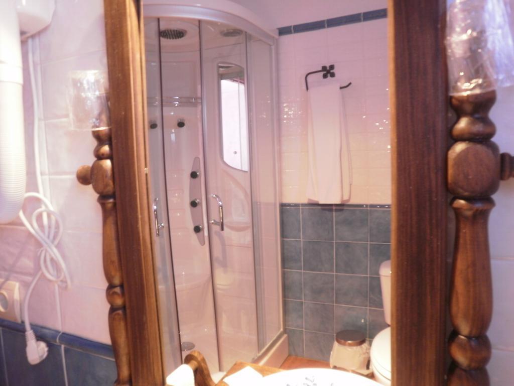 Hostal El Olmo Camarena de la Sierra Δωμάτιο φωτογραφία